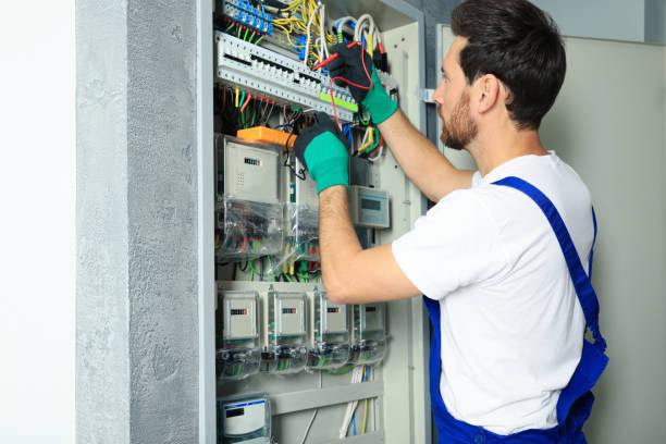 Best Circuit Breaker Repair  in Camp Verde, AZ